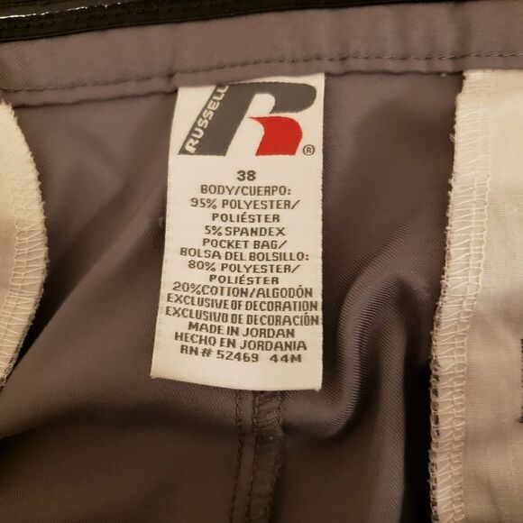 Russell Mens gray flat front shorts 38 Pre-owned - Picture 4 of 4